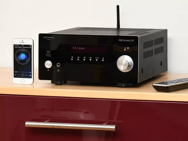 Advance Paris MyConnect 50 w salonie Q21