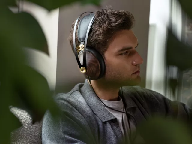 Meze 99 Classics V2 – druga generacja kultowych słuchawek!