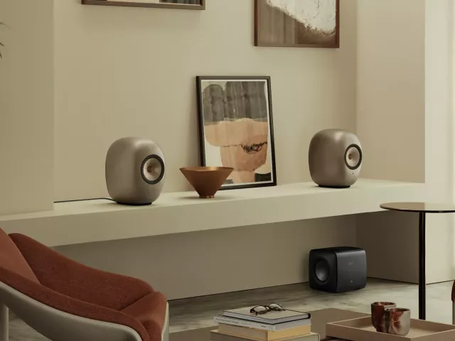 KEF z zaskakującą nowością! Nowe bezprzewodowe kolumny LS LUXE